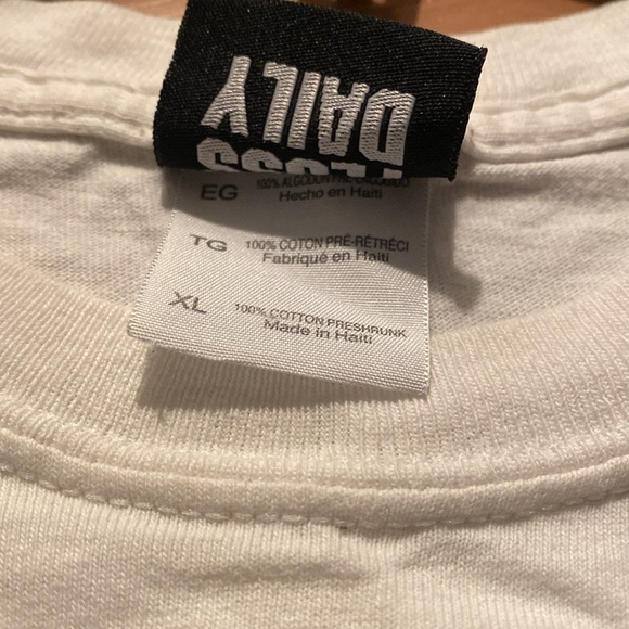 Extra large t - shirt. “I’m not a businessman I’m a business MAN - Picture 4 of 4